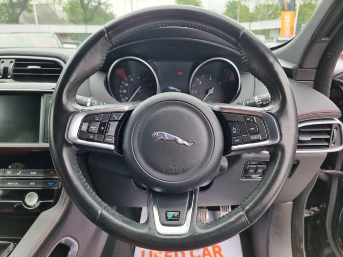 2025 Jaguar F-pace