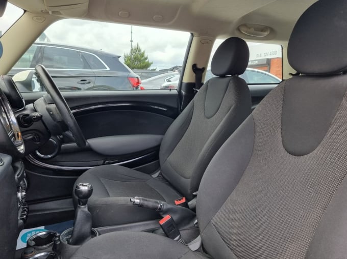 2025 Mini Hatch