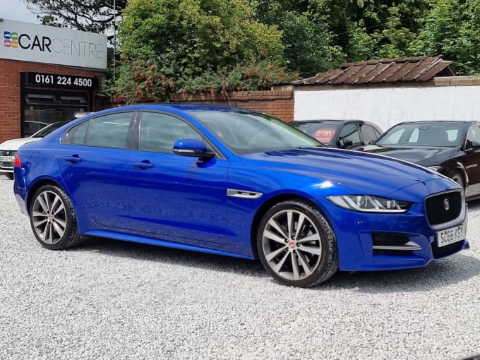 2025 Jaguar Xe