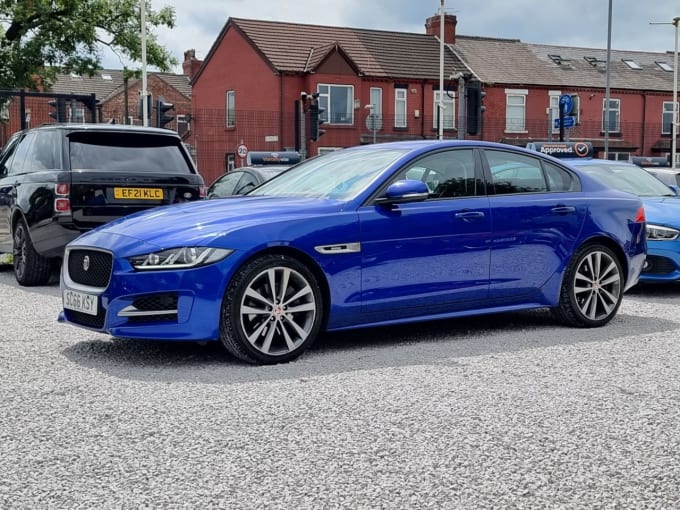 2025 Jaguar Xe