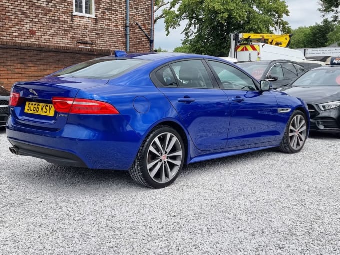 2025 Jaguar Xe