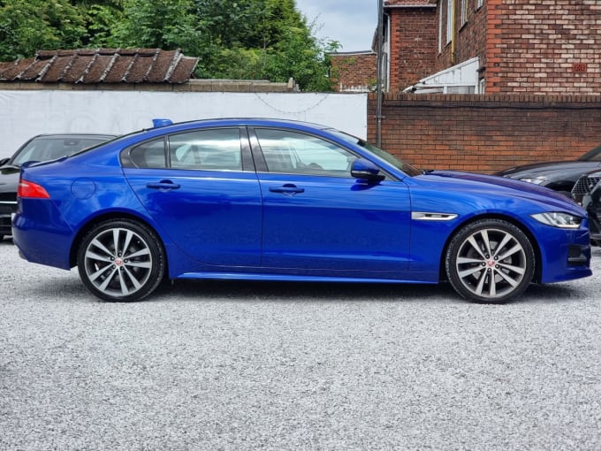 2025 Jaguar Xe