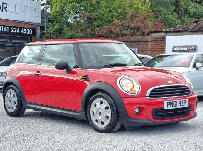 2025 Mini Hatch
