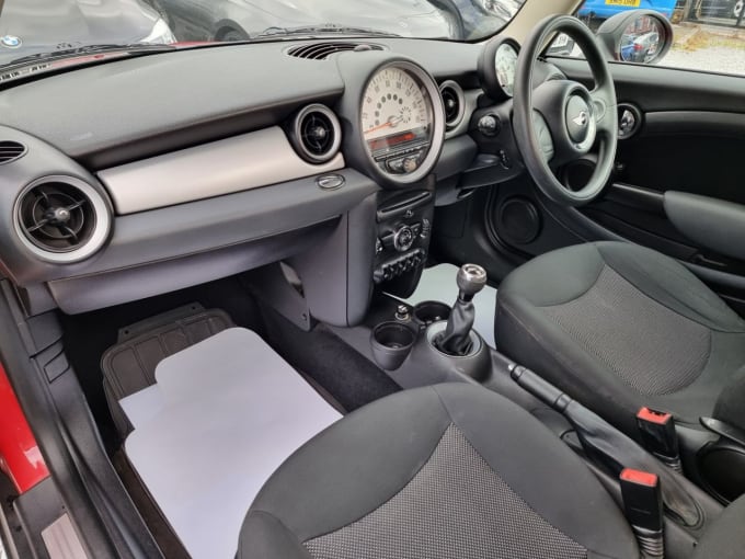 2025 Mini Hatch