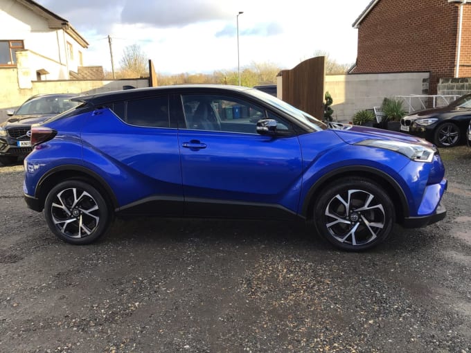 2024 Toyota C-hr