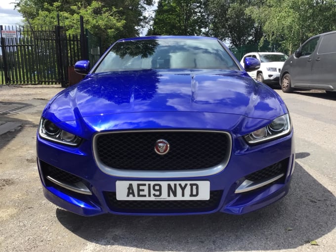 2025 Jaguar Xe