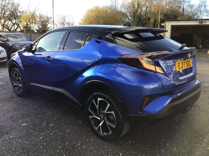 2024 Toyota C-hr