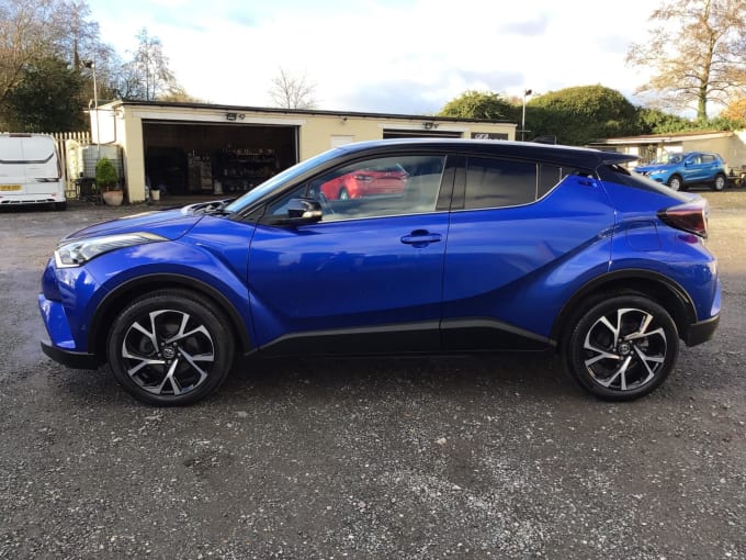 2024 Toyota C-hr