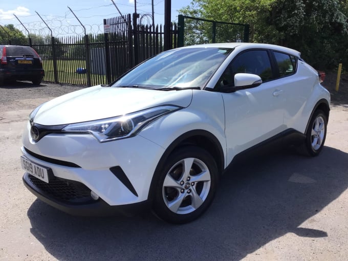 2025 Toyota C-hr
