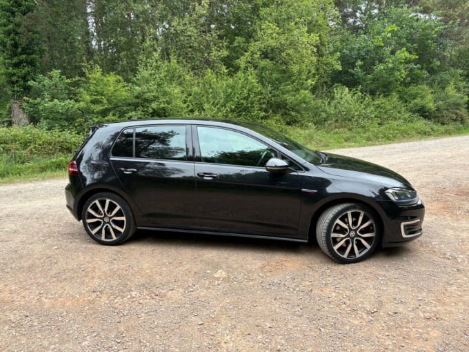 2025 Volkswagen Golf
