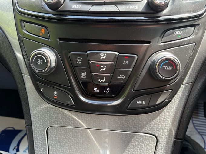 2025 Vauxhall Insignia