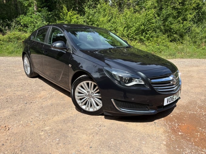 2025 Vauxhall Insignia