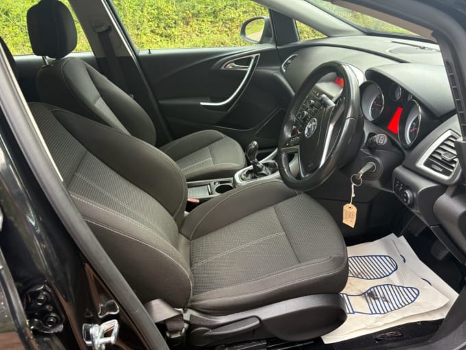 2025 Vauxhall Astra