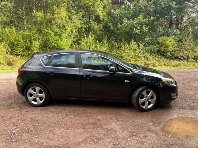 2025 Vauxhall Astra