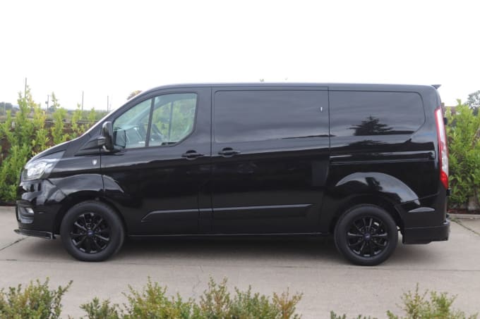 2024 Ford Transit Custom