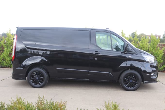 2024 Ford Transit Custom