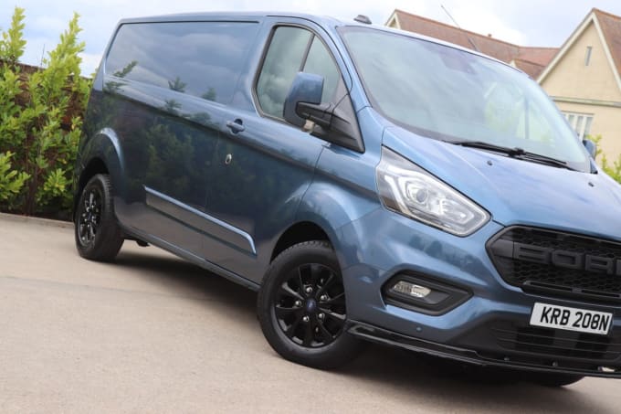 2024 Ford Transit Custom