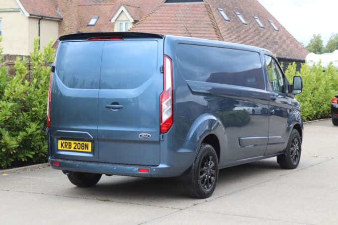 2024 Ford Transit Custom