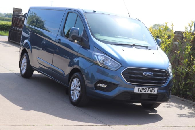 2024 Ford Transit Custom