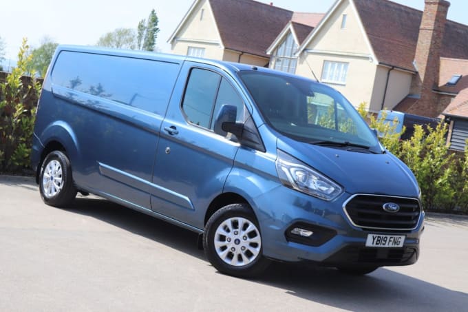 2024 Ford Transit Custom