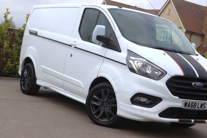 2025 Ford Transit Custom