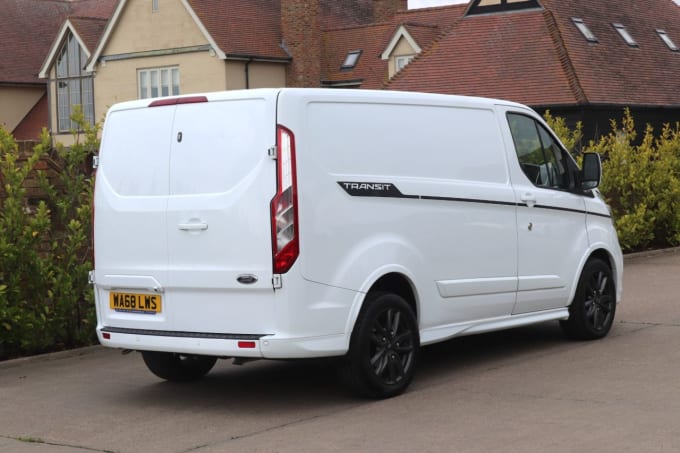 2025 Ford Transit Custom