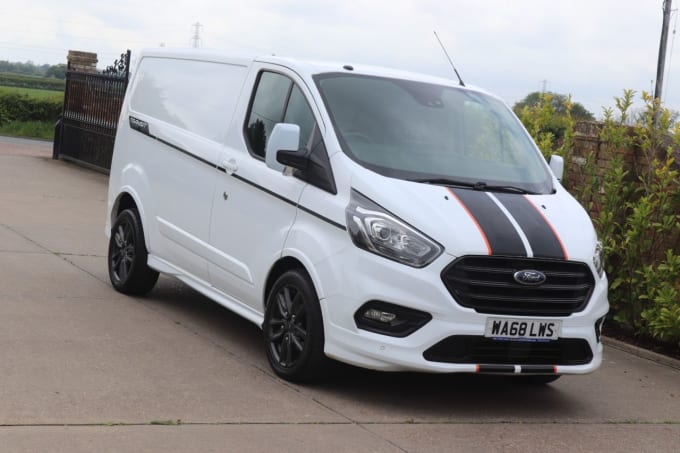 2025 Ford Transit Custom