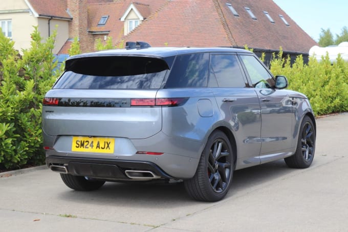 2025 Land Rover Range Rover Sport