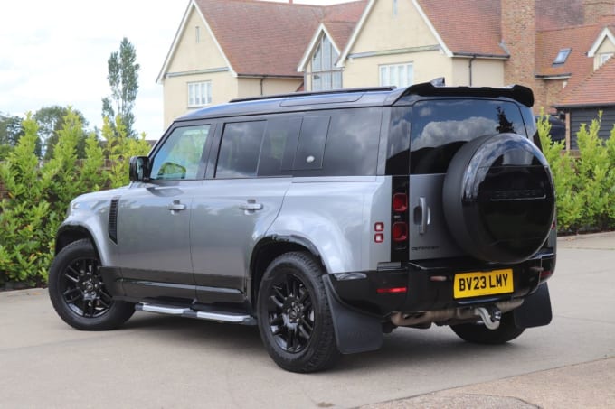 2025 Land Rover Defender