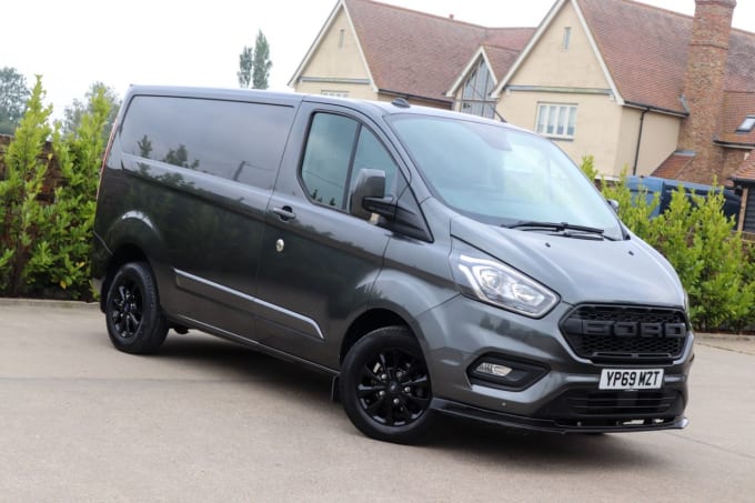 2024 Ford Transit Custom