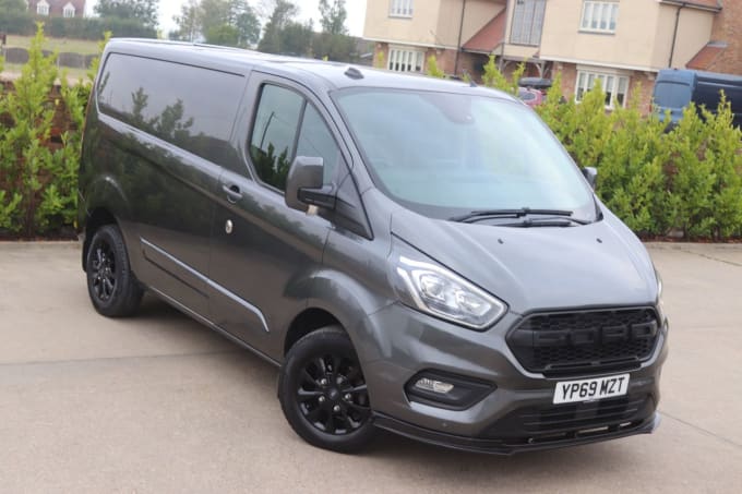 2024 Ford Transit Custom