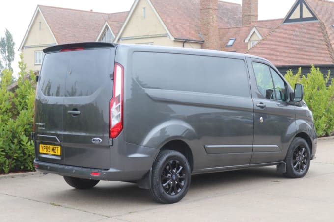 2024 Ford Transit Custom