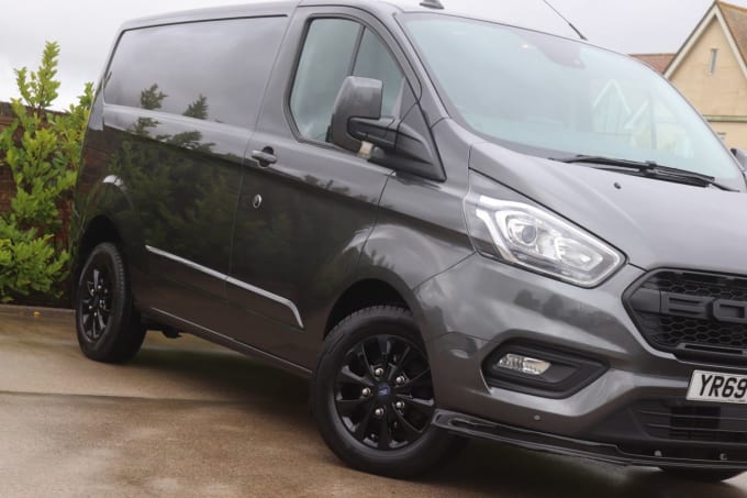 2024 Ford Transit Custom