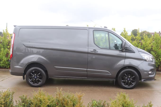 2024 Ford Transit Custom