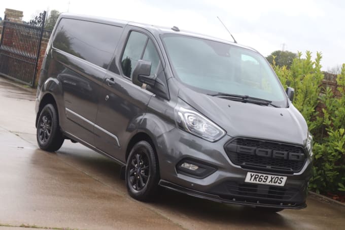 2024 Ford Transit Custom