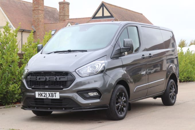 2024 Ford Transit Custom