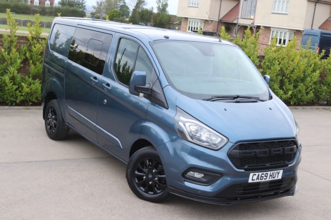 2025 Ford Transit Custom