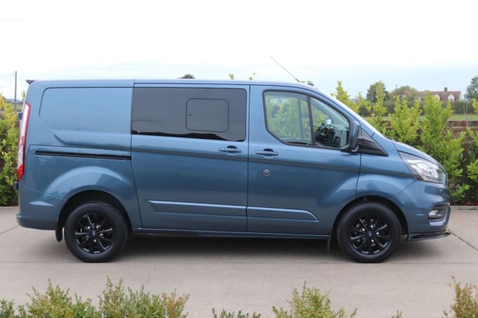 2025 Ford Transit Custom