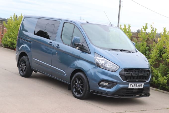 2025 Ford Transit Custom