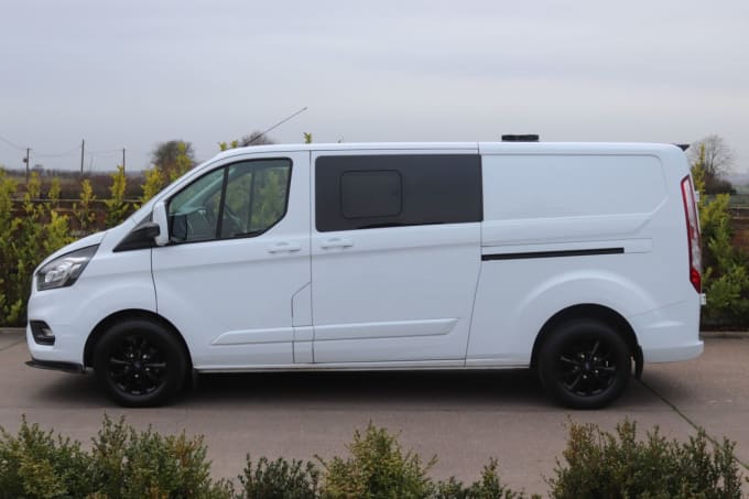 2025 Ford Transit Custom