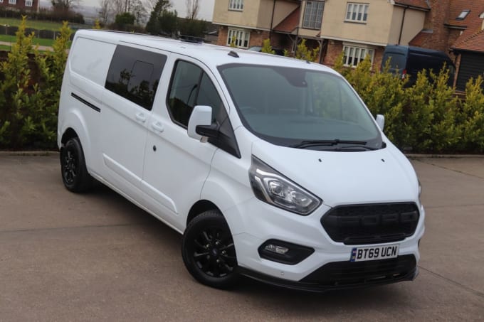 2025 Ford Transit Custom