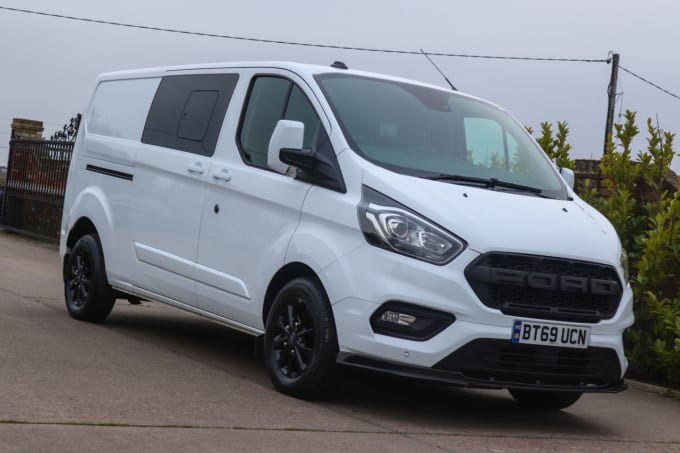 2025 Ford Transit Custom