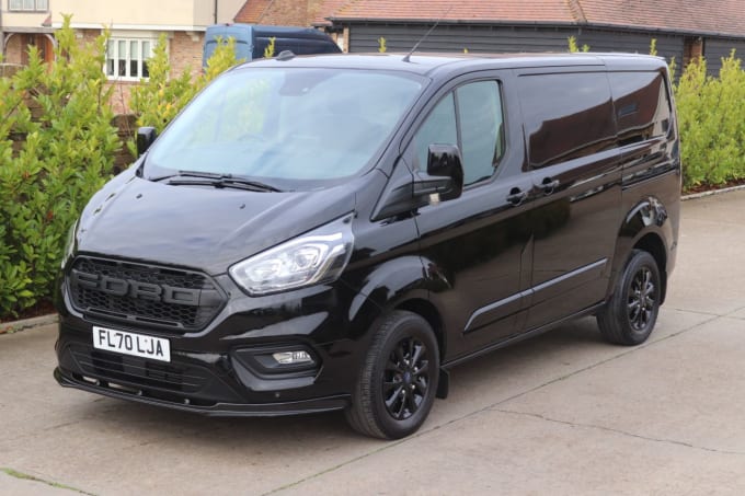 2025 Ford Transit Custom