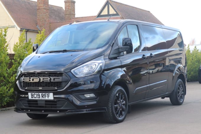 2025 Ford Transit Custom