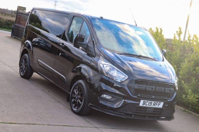 2025 Ford Transit Custom