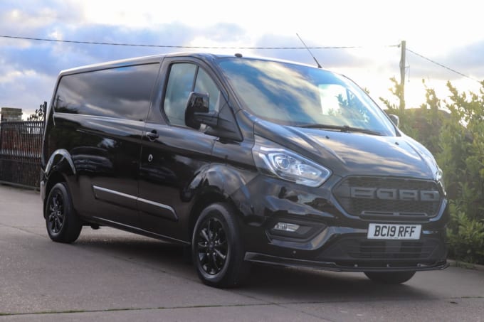 2025 Ford Transit Custom