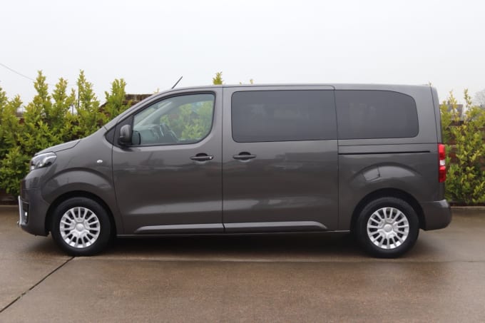 2025 Toyota Proace Verso