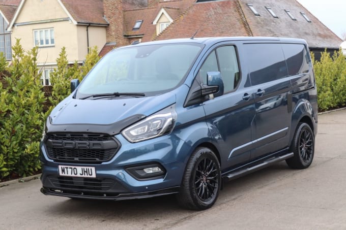 2025 Ford Transit Custom