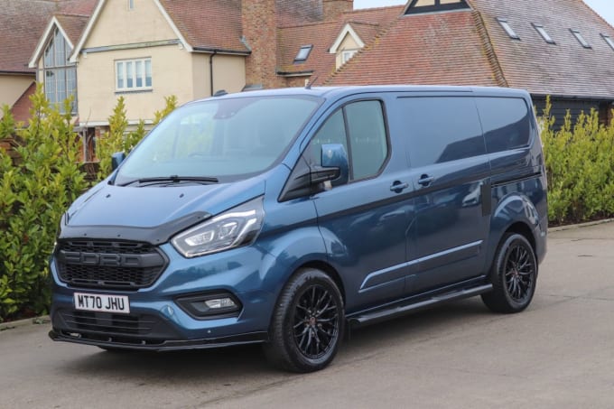 2025 Ford Transit Custom