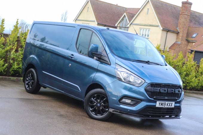 2025 Ford Transit Custom